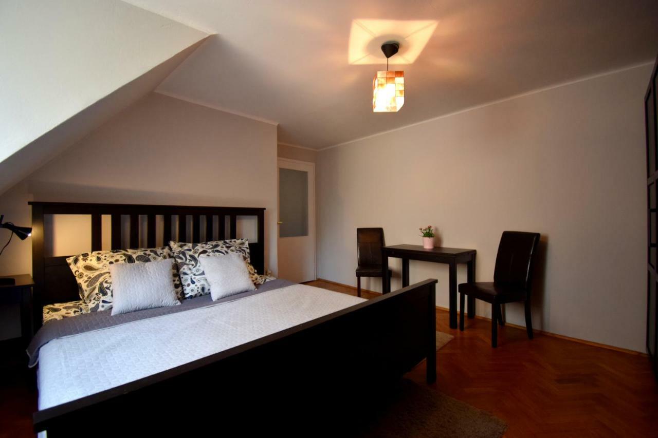 Old Town Apartment, Sw. Tomasza/st. Thomas, Rynek *